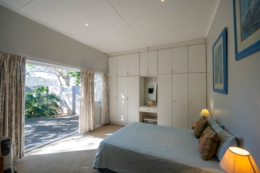 5 Bedroom Property for Sale in West Bank Eastern Cape